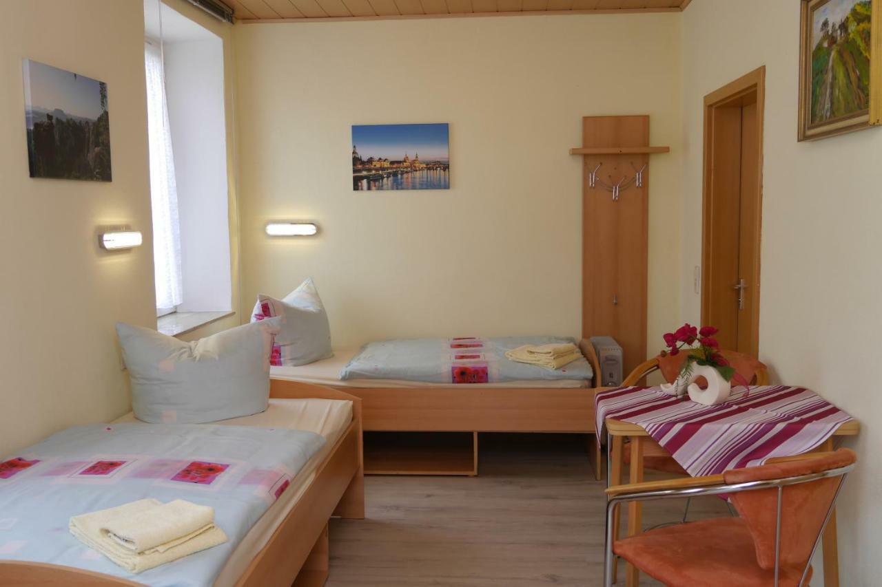 Ferienhaus "Zur Alten Schule" Mittelndorf المظهر الخارجي الصورة